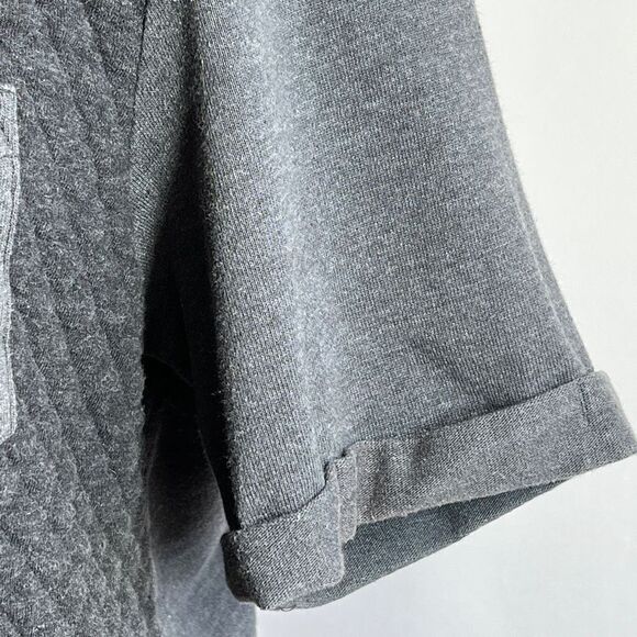 Native Youth Quilted Jersey Tee -Charcoal and Gray -
Size XL - Preloved - Picture 9 of 14